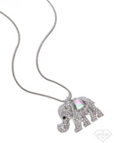 Paparazzi Unforgettable Shimmer Necklace Multi (Empire Diamond) (Iridescent)