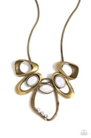 Paparazzi Gleaming Gala Necklace Brass (Iridescent)
