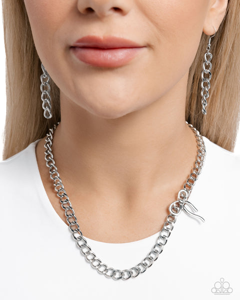 Paparazzi Leading Loops Necklace Silver