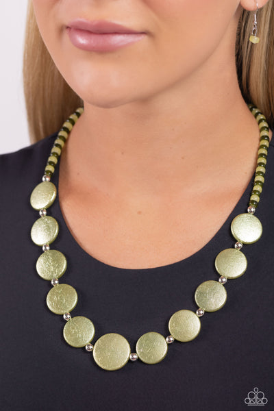 Paparazzi Scratched Showtime Necklace Green