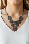 Paparazzi Malibu Idol Necklace Black - Glitz By Lisa 