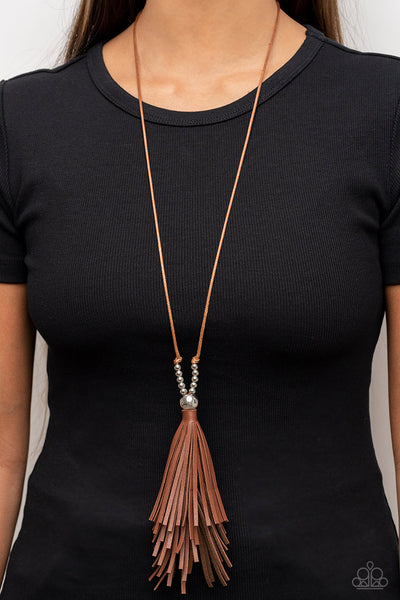 Paparazzi A Clean Sweep Necklace Brown