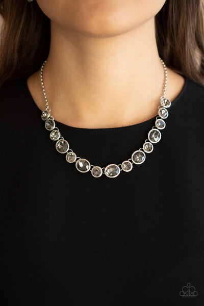 Paparazzi Girls Gotta Glow Necklace Silver