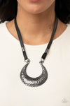 Paparazzi Majorly Moonstruck Necklace Black