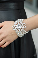 Paparazzi Rule The Room Bracelet White