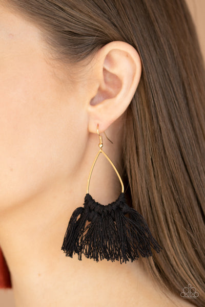 Paparazzi Tassel Treat Earrings Black - Glitz By Lisa 