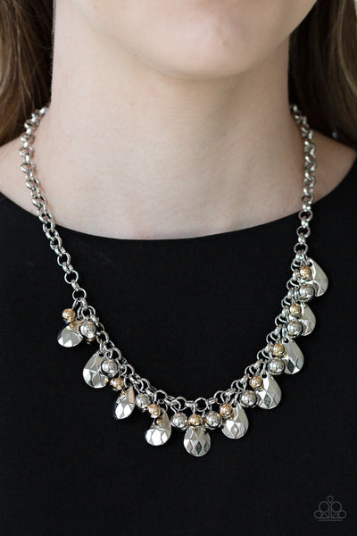 Paparazzi Stage Stunner Necklace Silver - Glitz By Lisa 